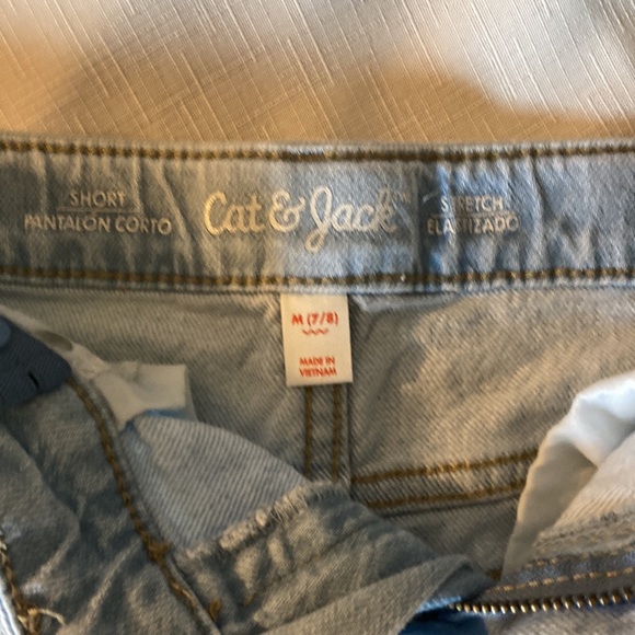 Cat & Jack denim shorts - Picture 2 of 6